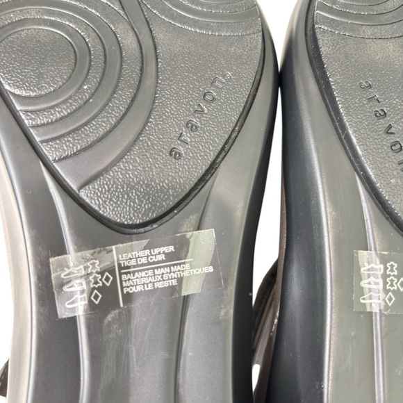 ARAVON Maya Mary Jane Pumps Women's Size 10 Gray Pewter Metallic Comfort Shoe - Picture 11 of 16
